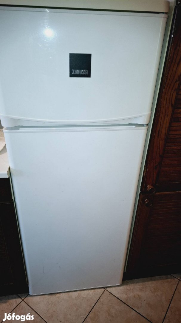 Zanussi ZRT231 00WA kombinált hűtő