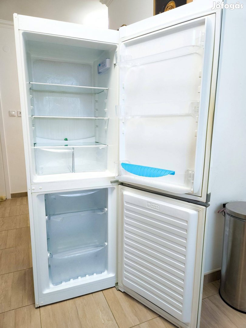 Zanussi alulfagyasztós hűtő No frost