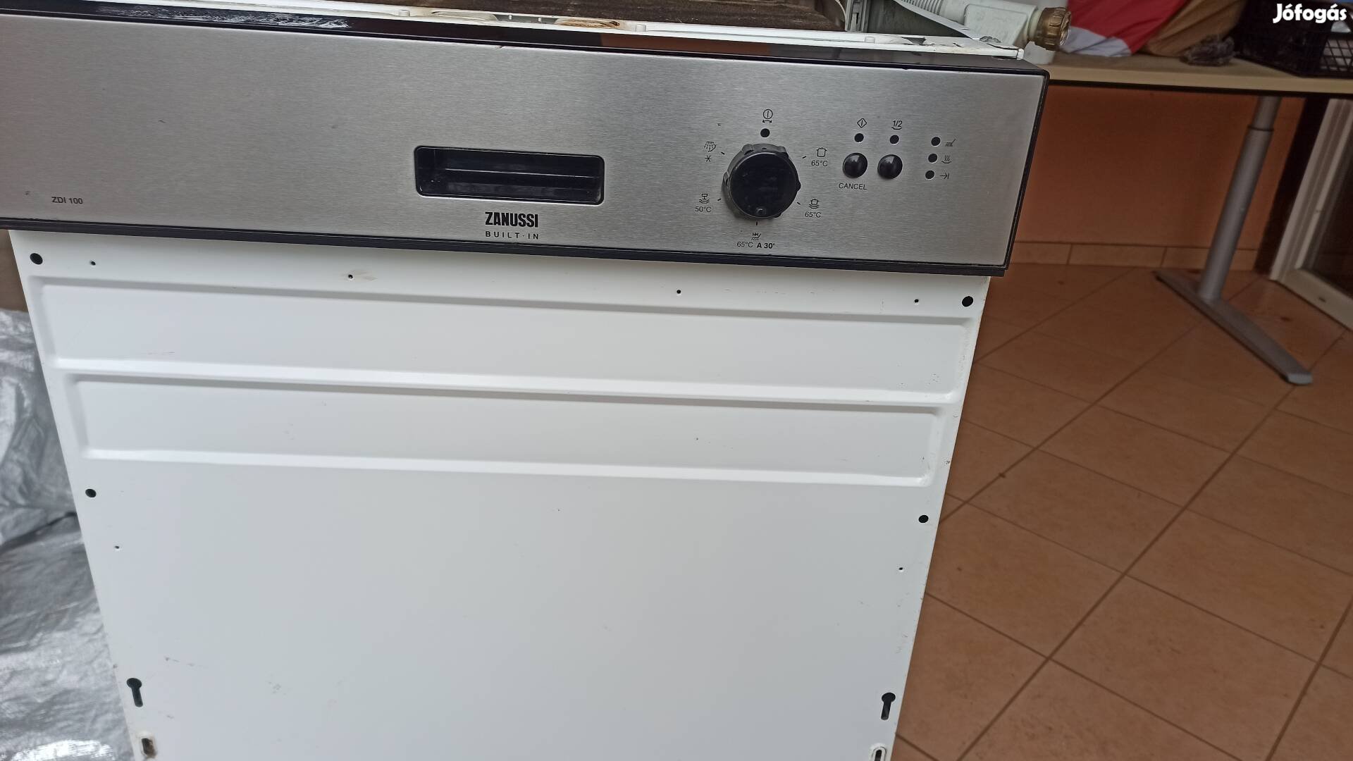 Zanussi beépíthető mosogatógép