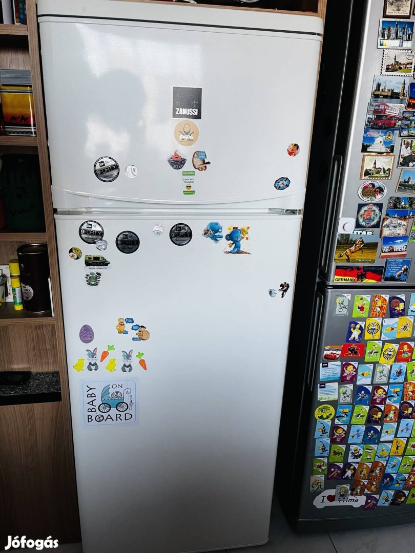Zanussi felül fagyasztós kombinált hűtőszekrény (140cm)