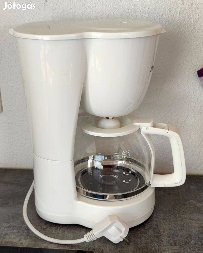 Zanussi filteres kávé - és teafőző fehér, 9 személyes