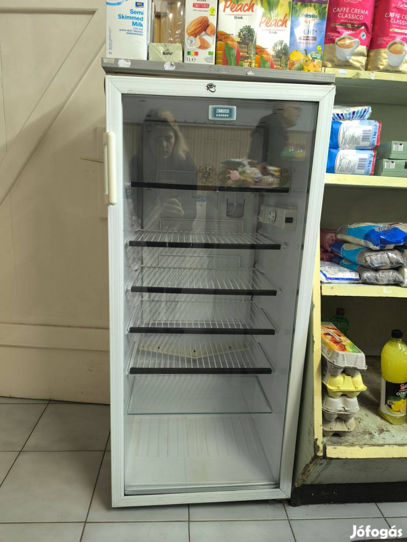 Zanussi hűtő vitrin 125 cm magas eladó