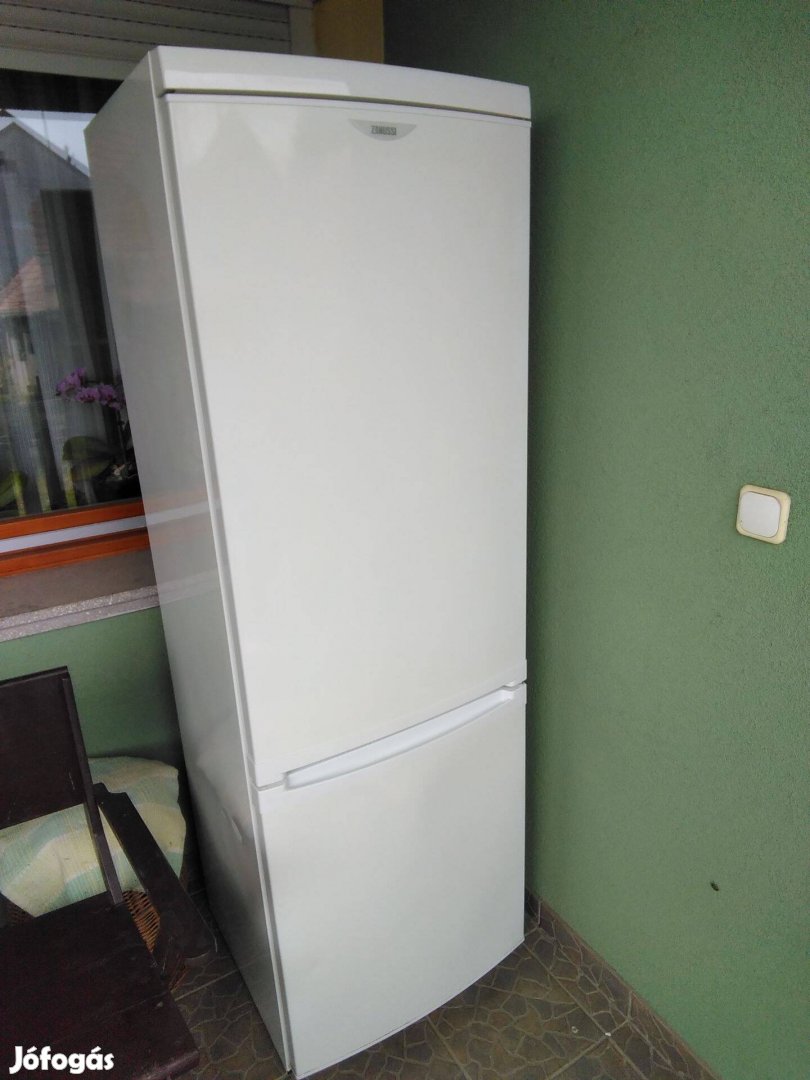 Zanussi kombinált hűtőszekrény