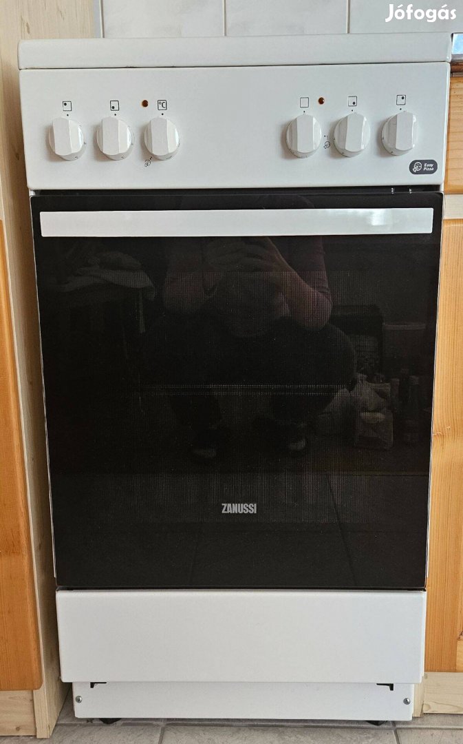 Zanussi zcv540g1wa elektromos tűzhely