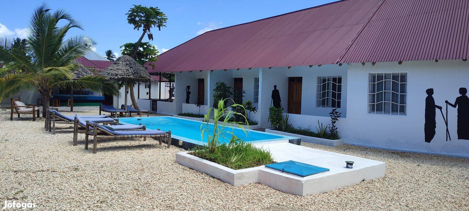 Zanzibár szigetén 5 szobás ház, medencével eladó