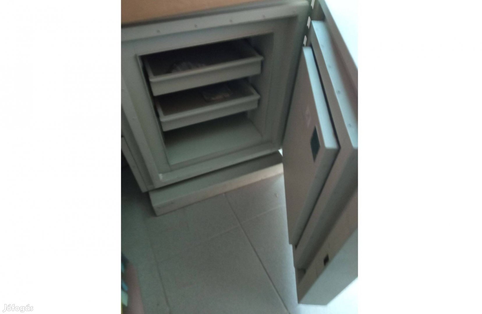 Zár nélküli Chubb safe 60*60*60