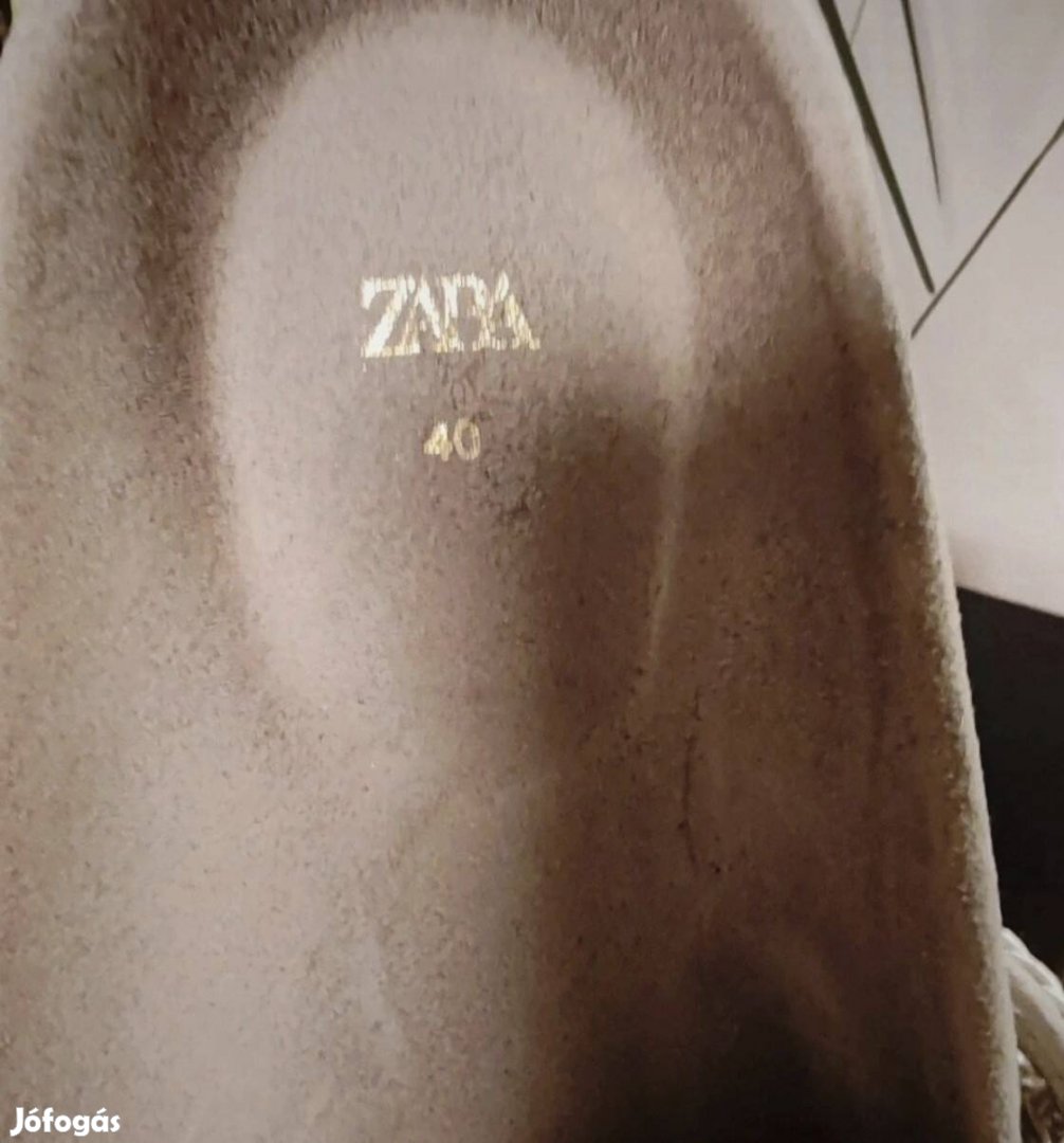 Zara bézs színű dupla pántos bőr talpú papucs 40