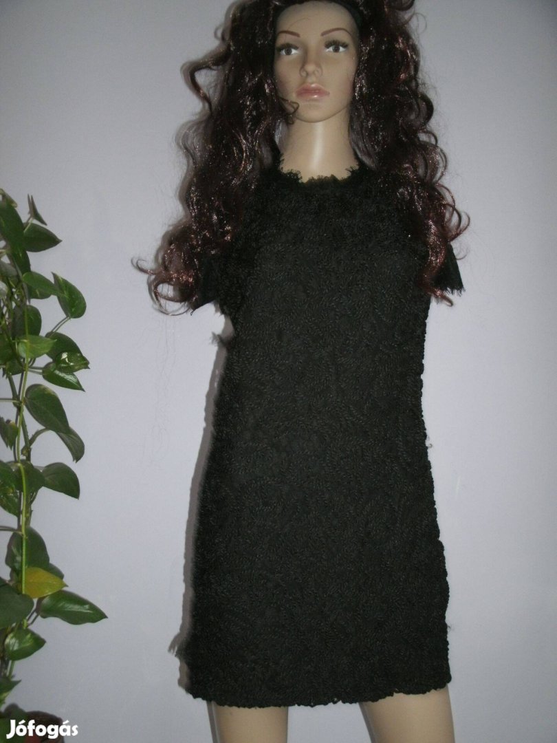 Zara fekete elől csipke hátul sima exkluzív ruha béléses.S méret