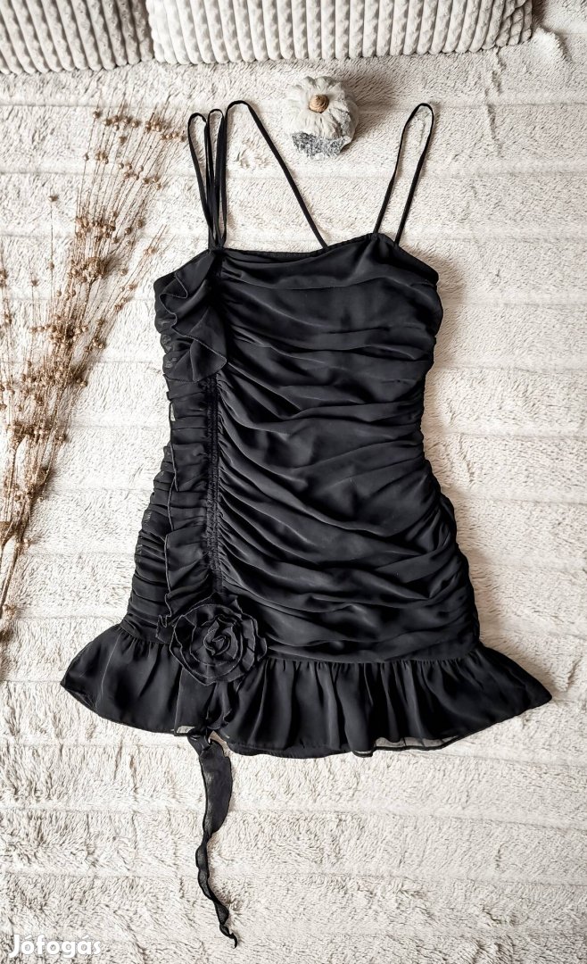 Zara fekete fodros ruha - M/38 - új, címkés