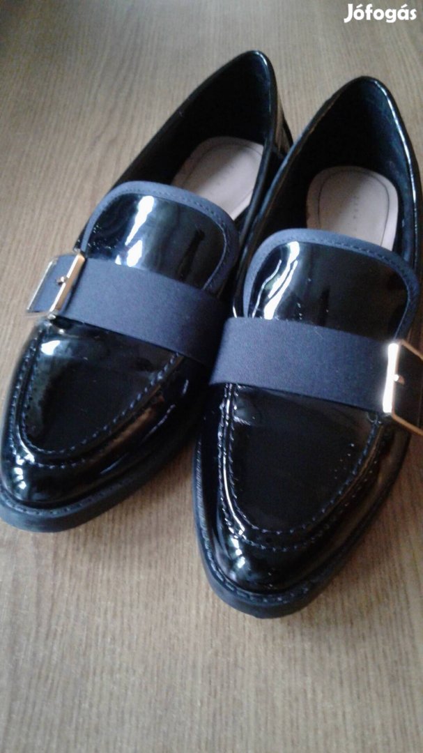 Zara fekete lakk cipő