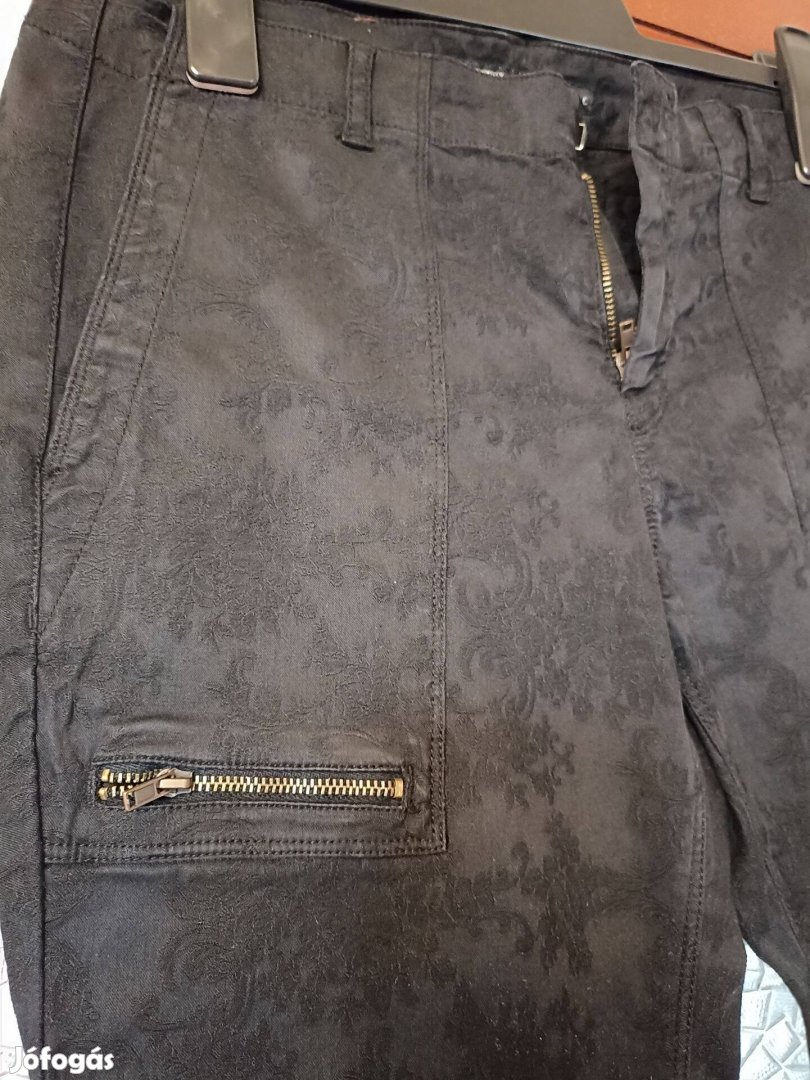 Zara fekete mintás anyagú nadrág 42-es
