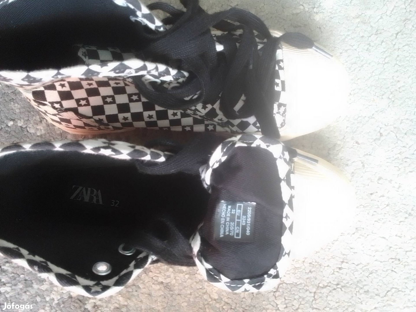 Zara márkájú kislány cipő!!