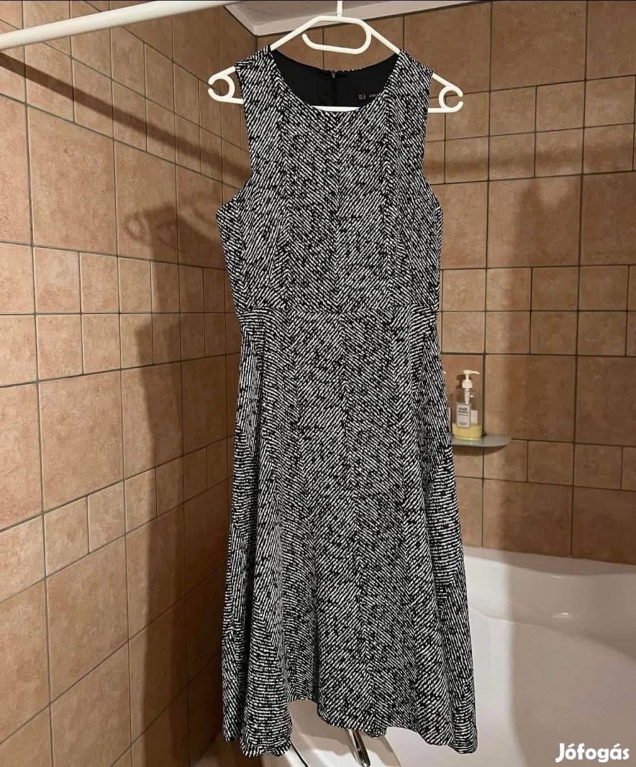 Zara vadonatuj ruha M-es méret (nem a nyári ruha!)