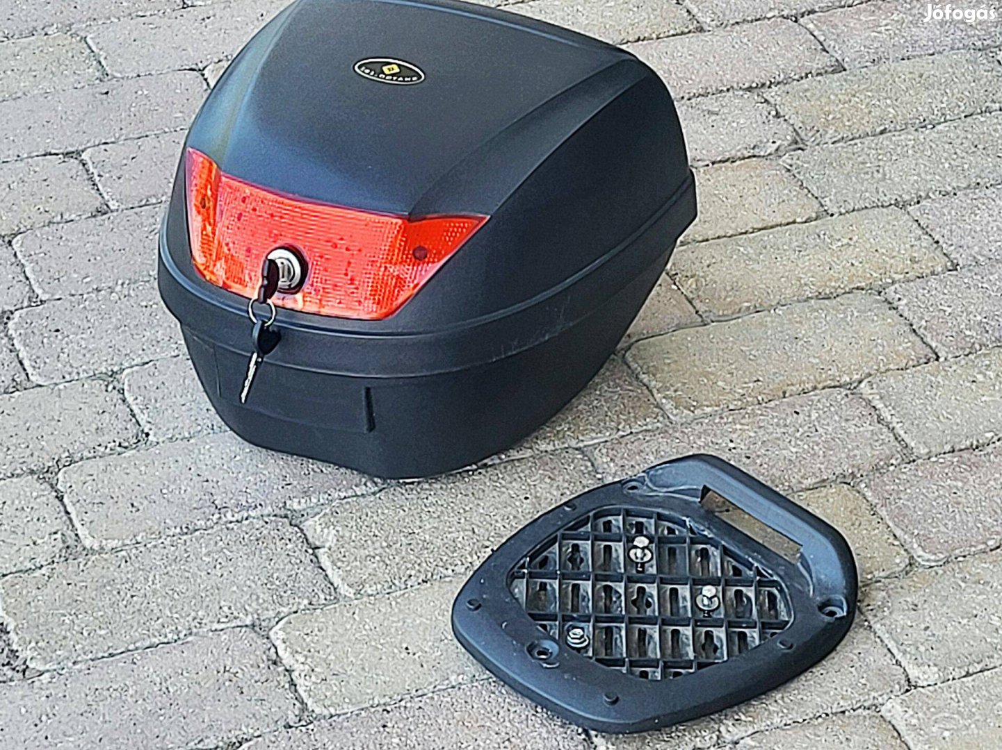 Zárható robogó csomagtartó, hátsó doboz, 28 literes