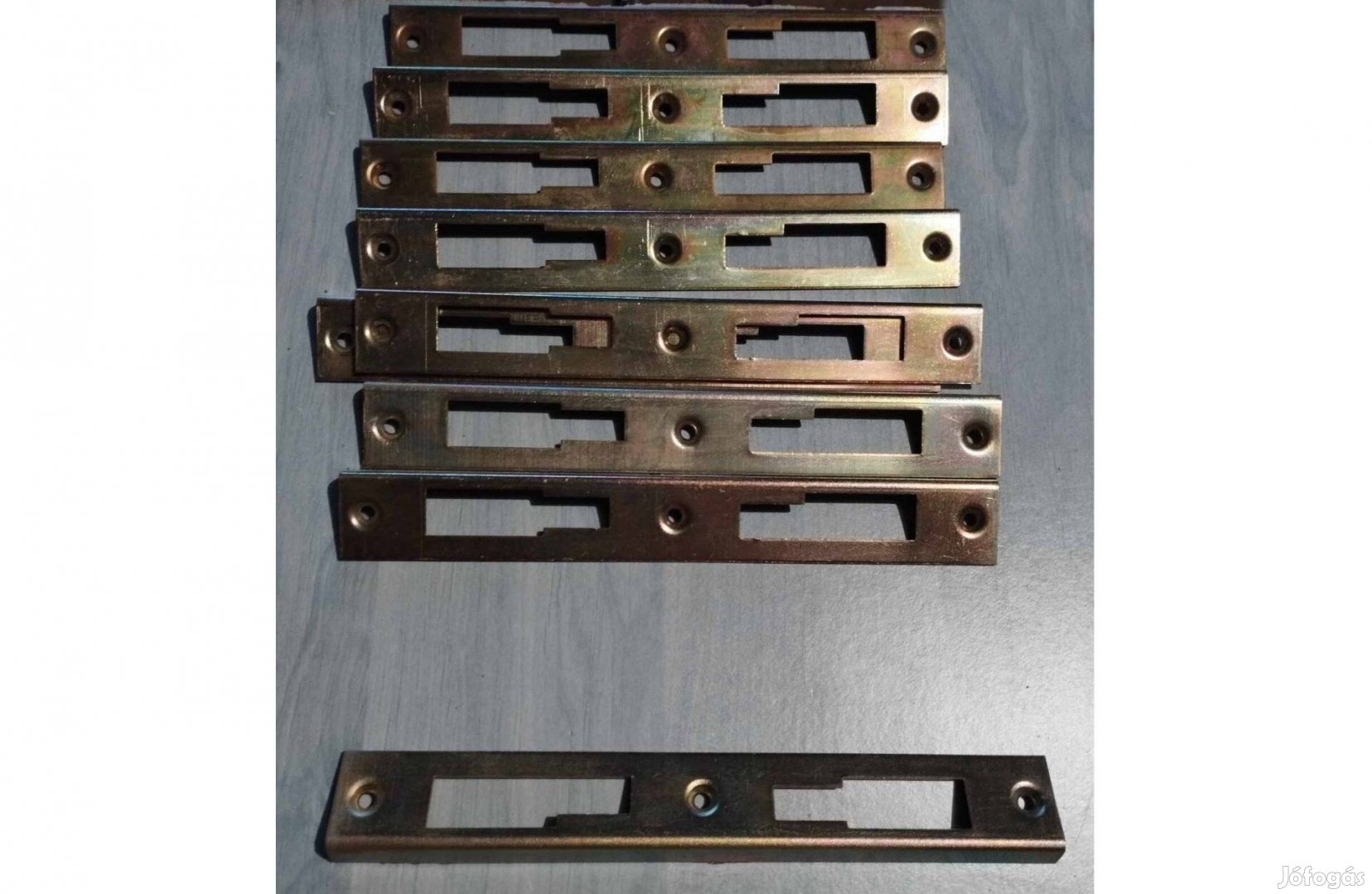 Zárólemez ajtózárakhoz 90mm