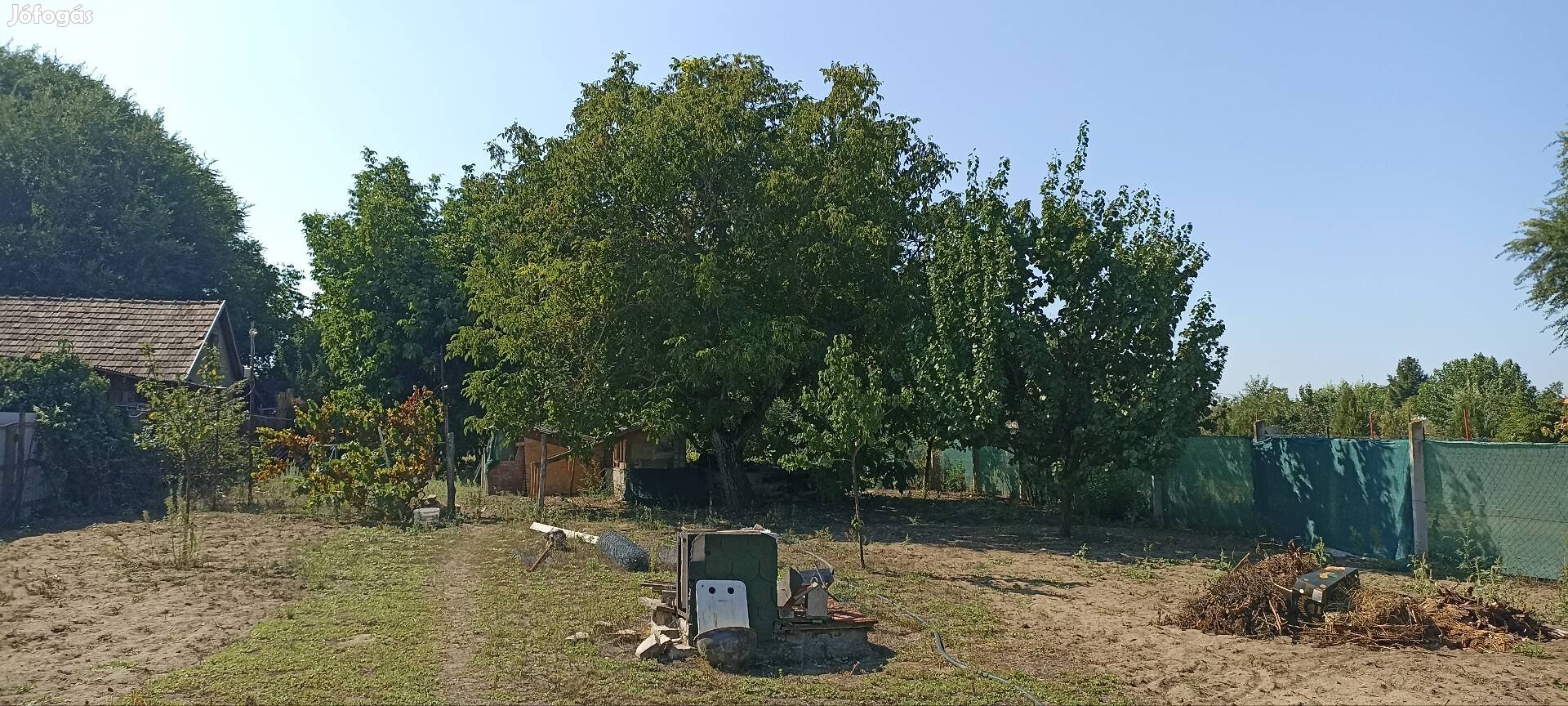 Zártkerti ingatlan Cegléden