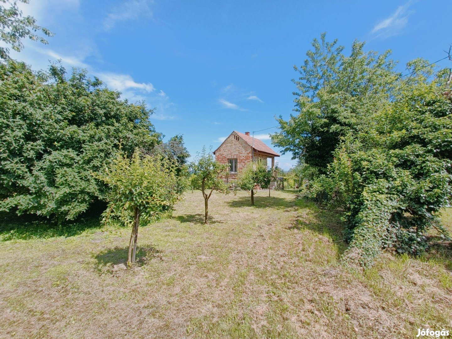 Zártkerti ingatlan Lakhegyen Gyönyörű panorámával!!!