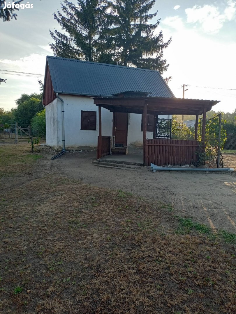 Zártkerti ingatlan (Debrecen Bánk)