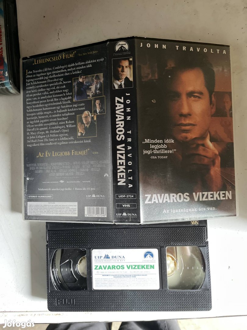 Zavaros vizeken vhs film