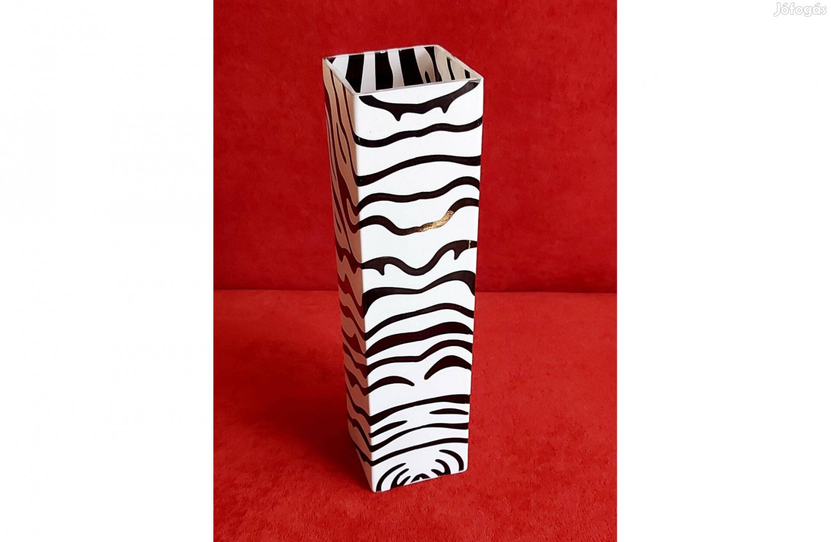 Zebra-festésű üveg váza