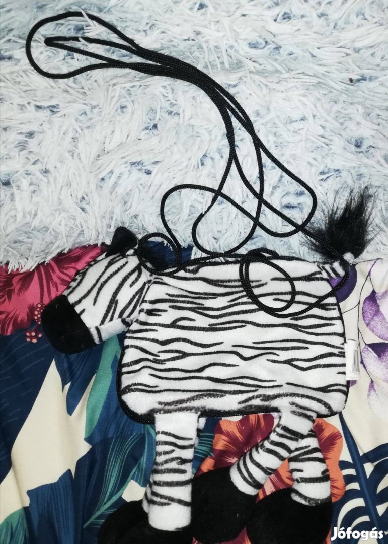 Zebrás retikül 19x15 cm