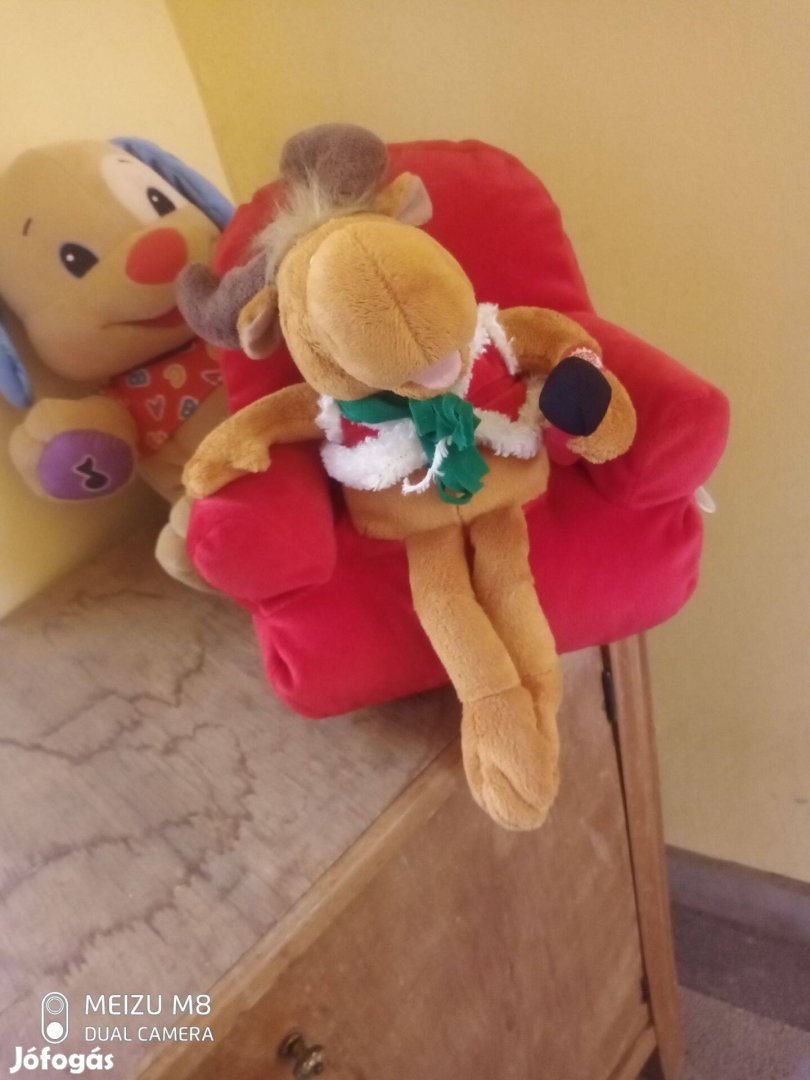 Zenélő szarvas 22000ft óbuda