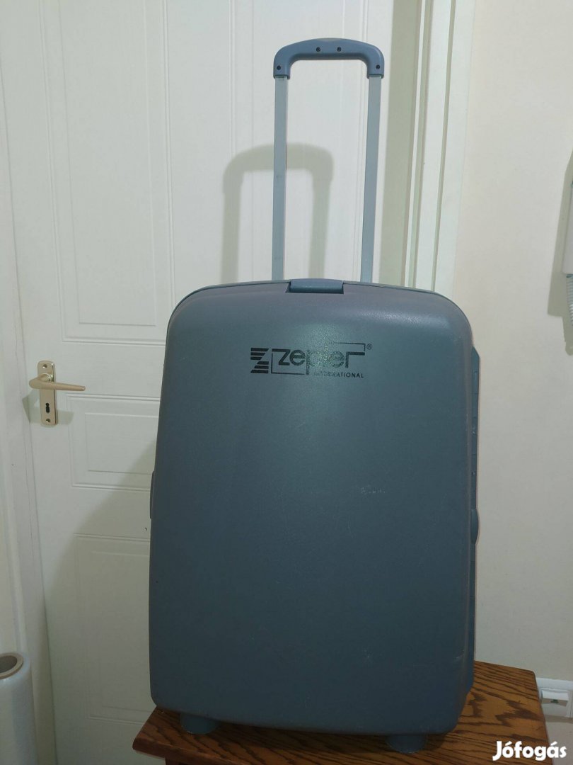 Zepter húzókaros bőrönd