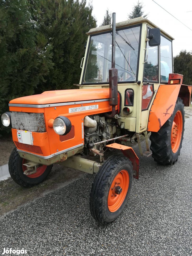 Zetor 4718 traktor