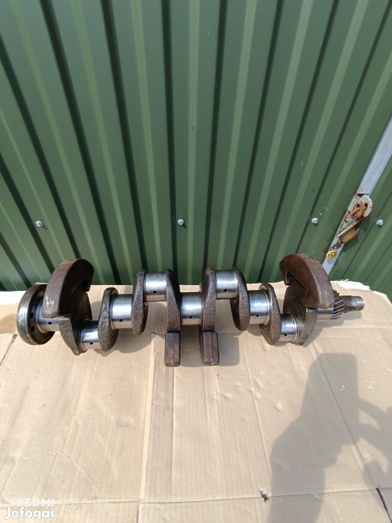 Zetor 5611 fötengely