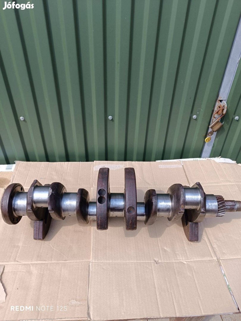 Zetor 5611 fötengely