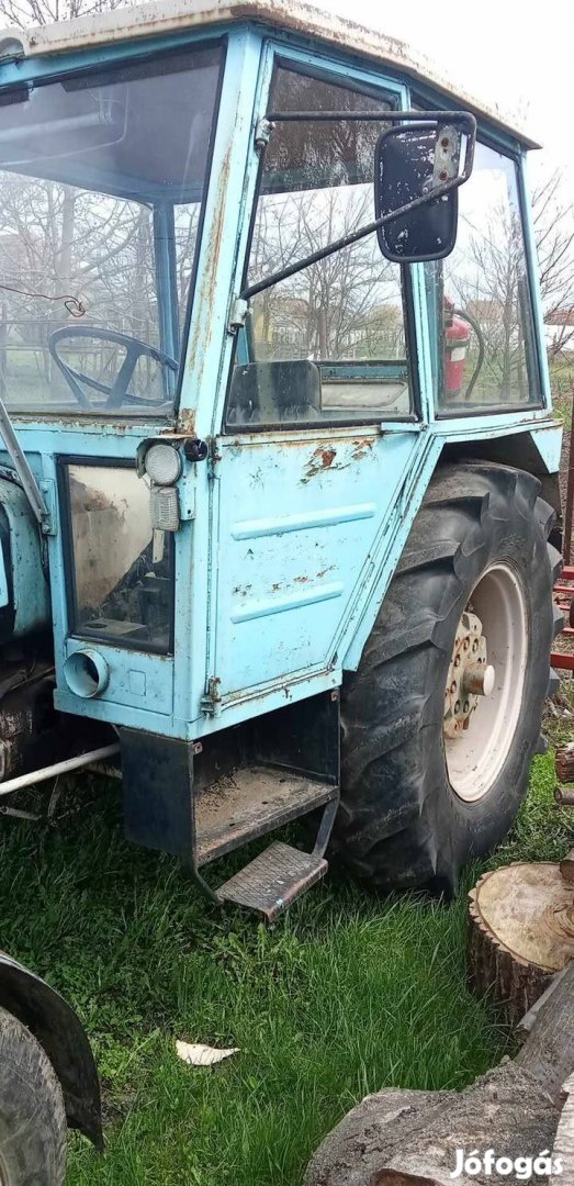 Zetor 5611felujított motoral műszaki nélkül 