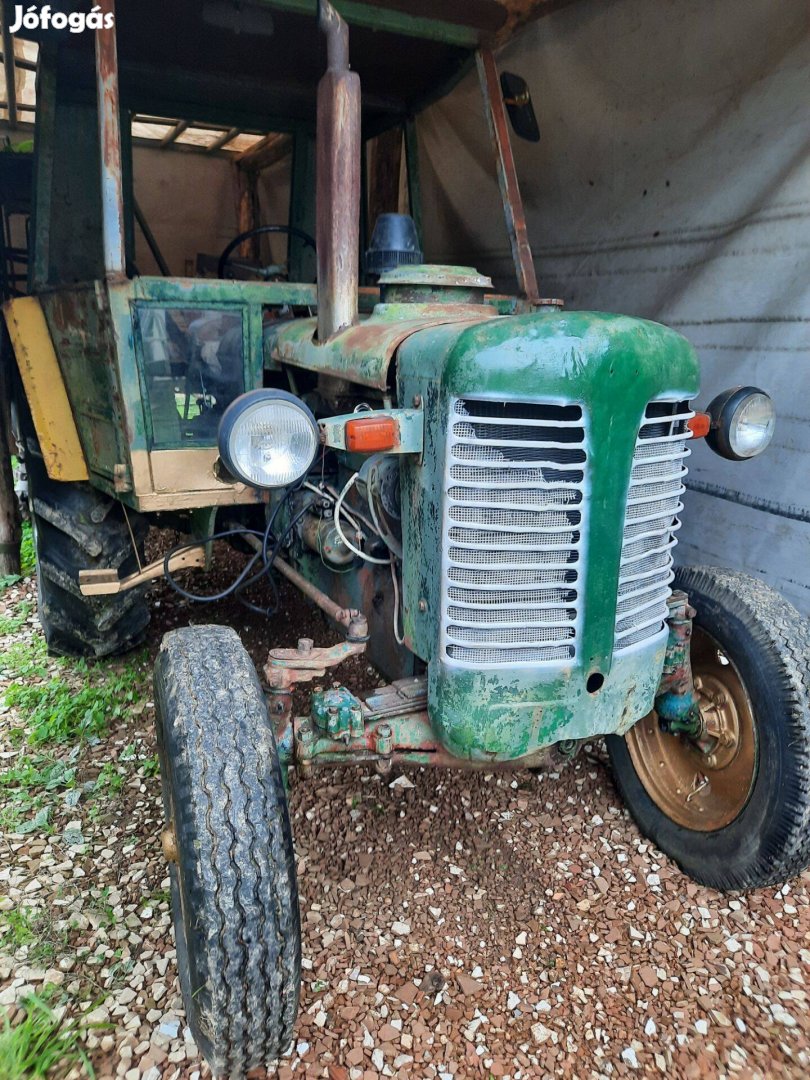 Zetor traktor