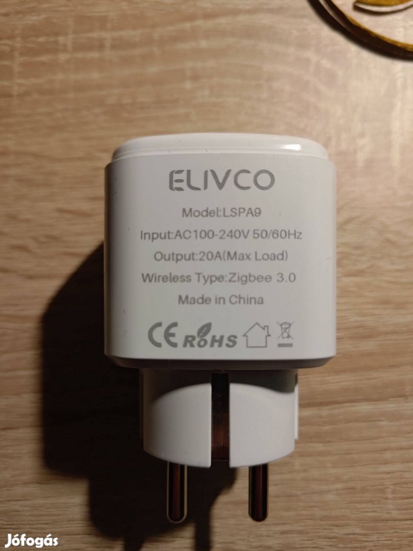 Zigbee okos konnektor, power monitorral