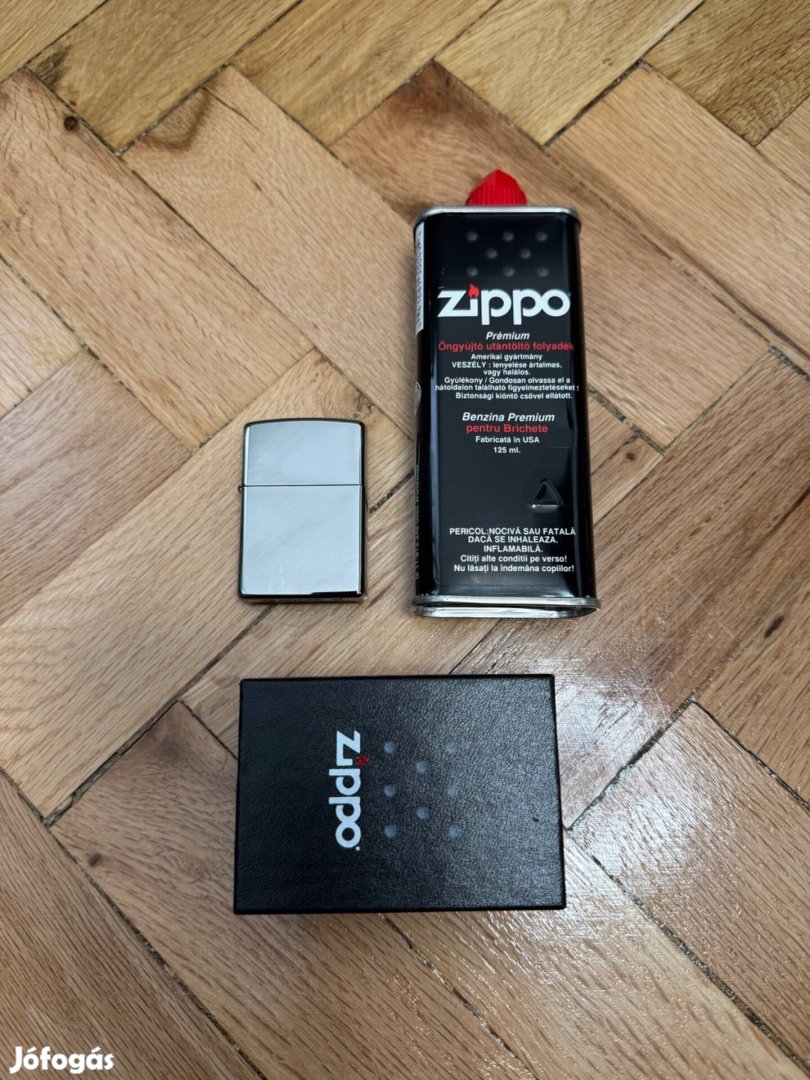 Zippo Chrome Classic önygújtó és 125 ml utántöltő