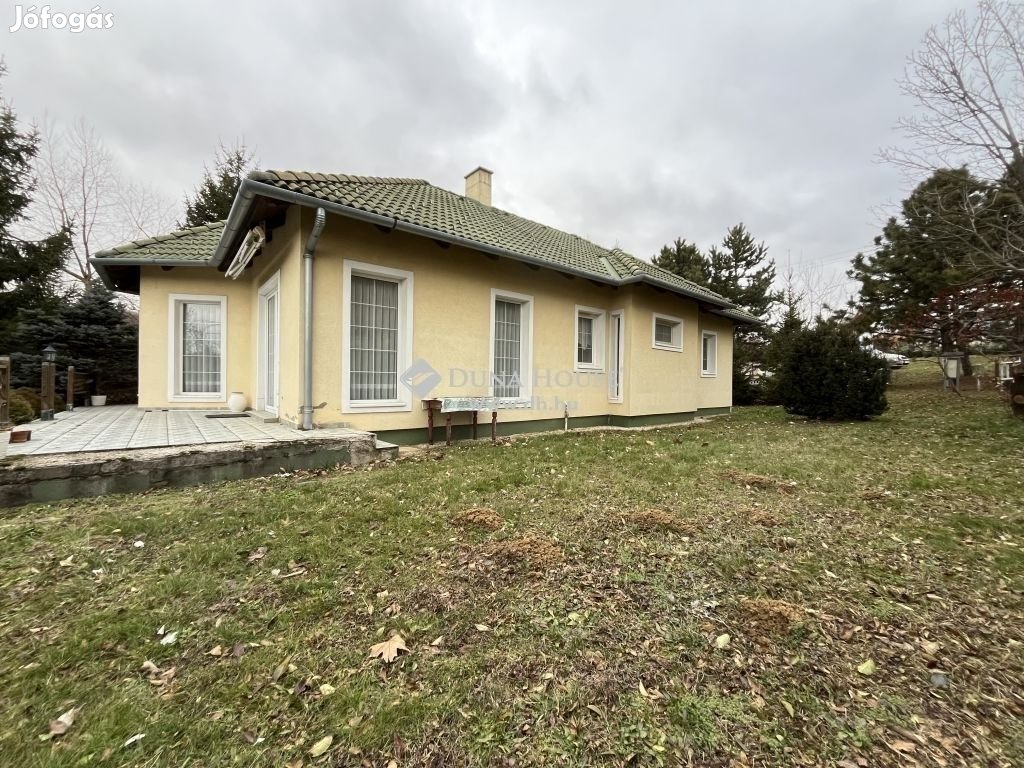 Zirci eladó 94 nm-es ház