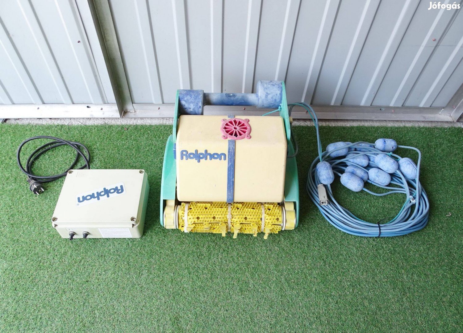 Zodiac Rolphon automata medence tisztító porszívó robot