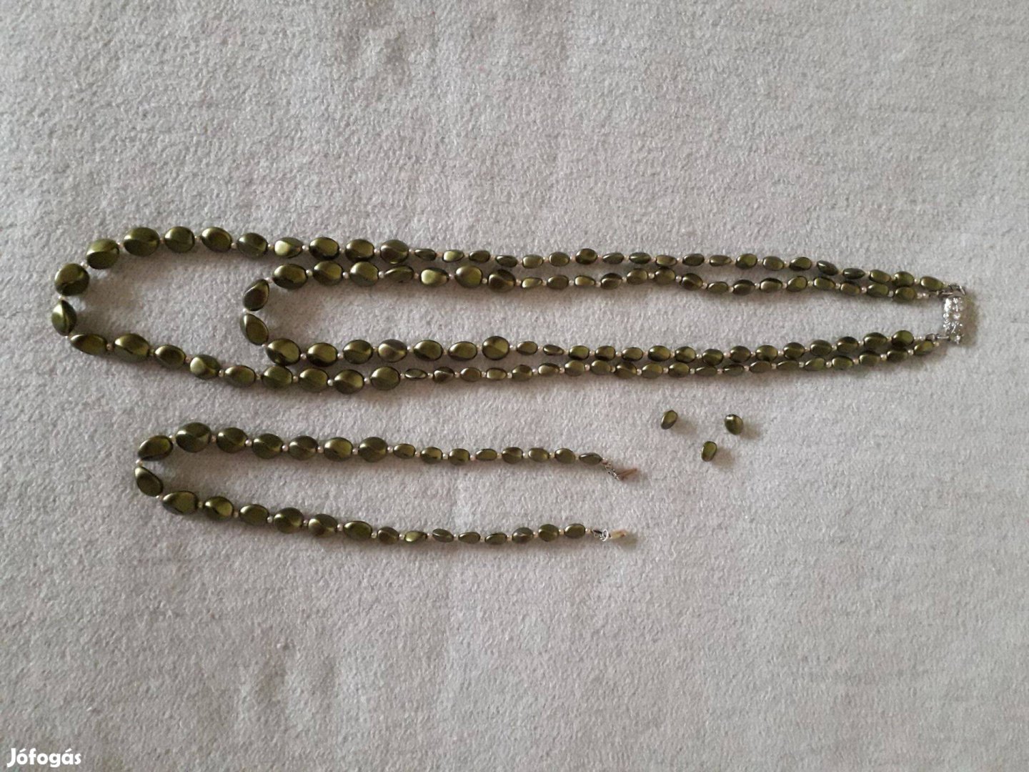 Zöld, festett üveg nyakláncok, szett