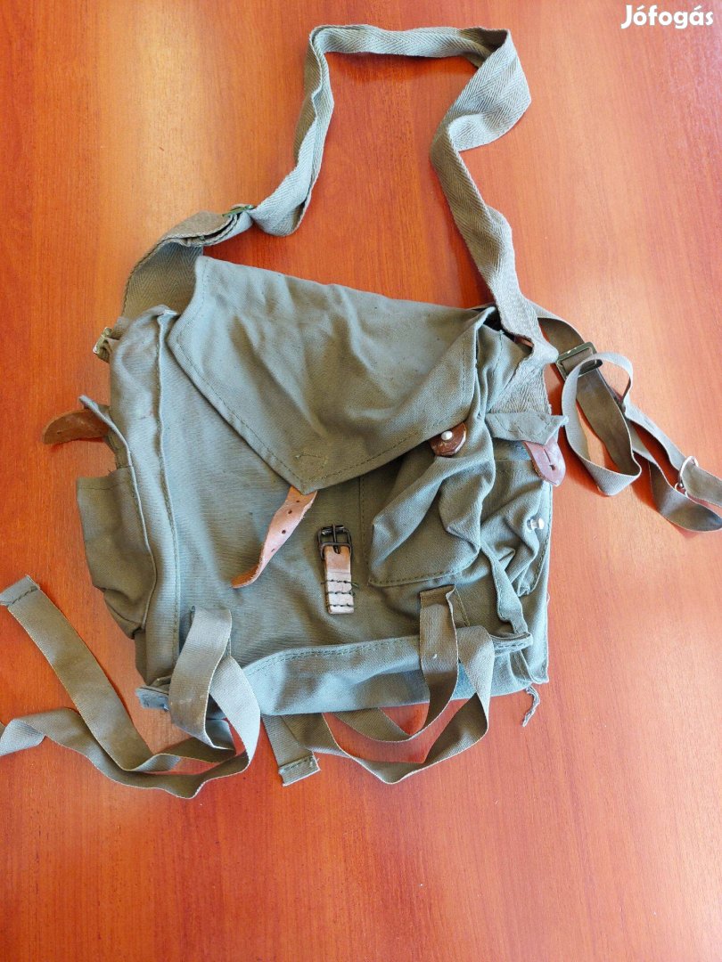 Zöld, magyar, egykori gázálarc táska szimat szatyor - hátul