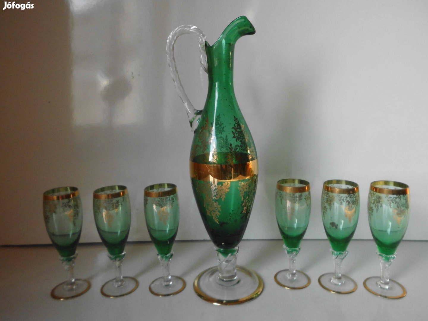 Zöld-arany üveg pohár készlet kiöntővel