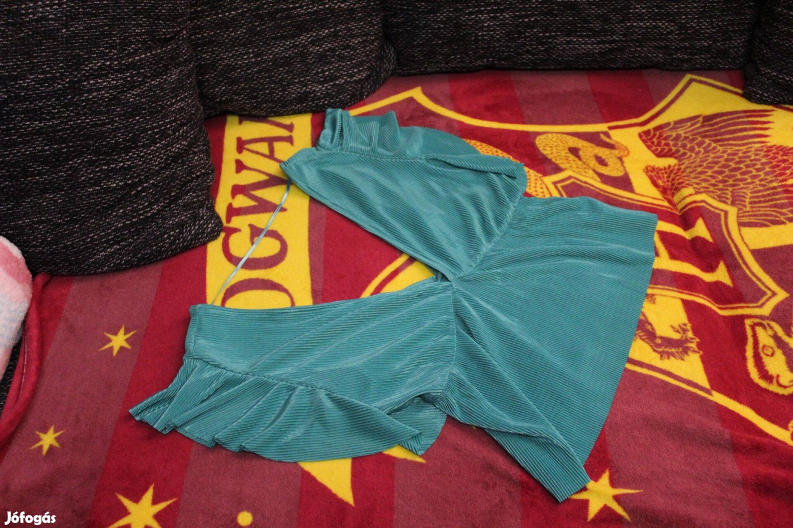 Zold bordazott anyagu, elegans noi Pull&Bear felso, polo, L, Uj