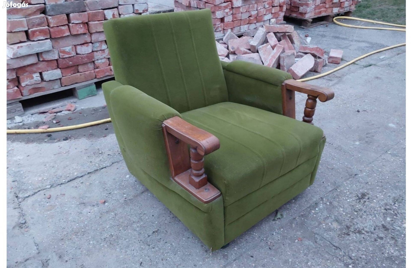 Zöld fotelek