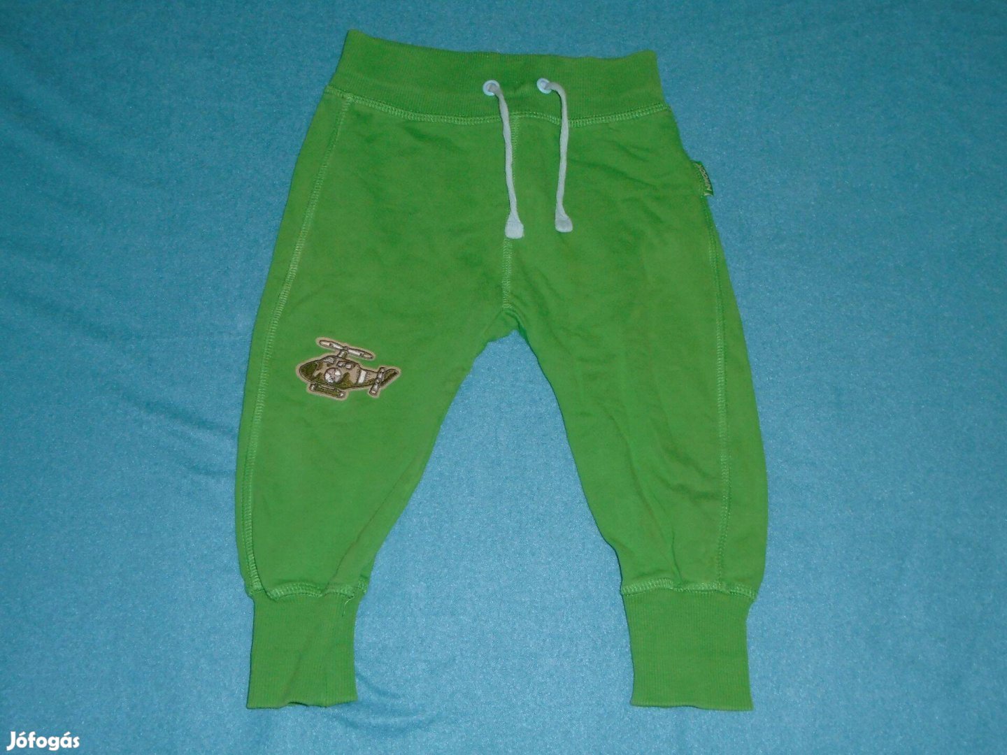 Zöld jogger nadrág 9-12 hó méret 80
