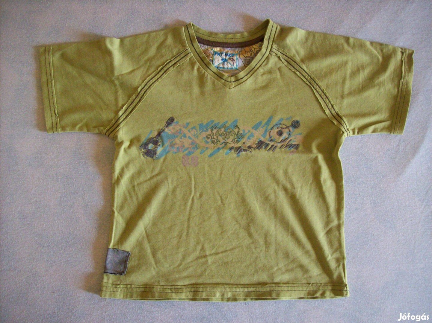 Zöld mintás póló 3-4 évesre (méret 104)
