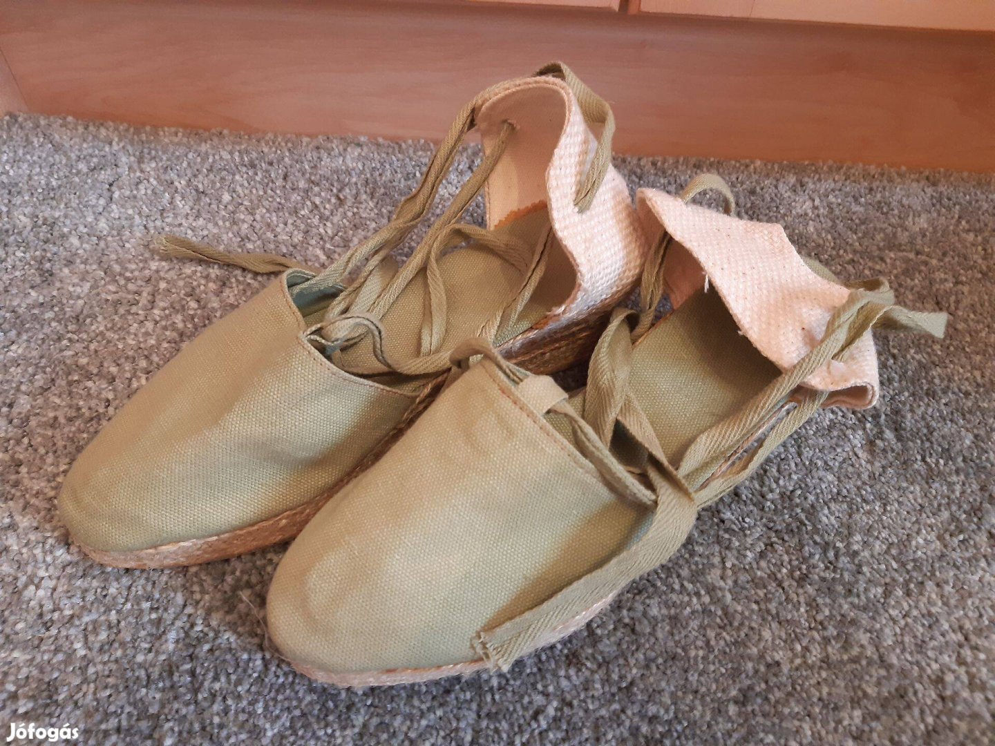 Zöld nyári szandál