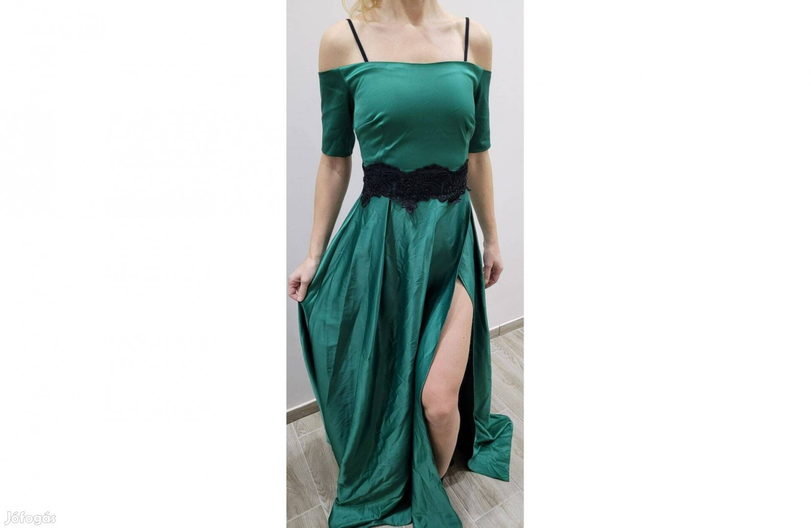 Zöld színű hosszú szoknyás 36-os ruha Új bolti címkés