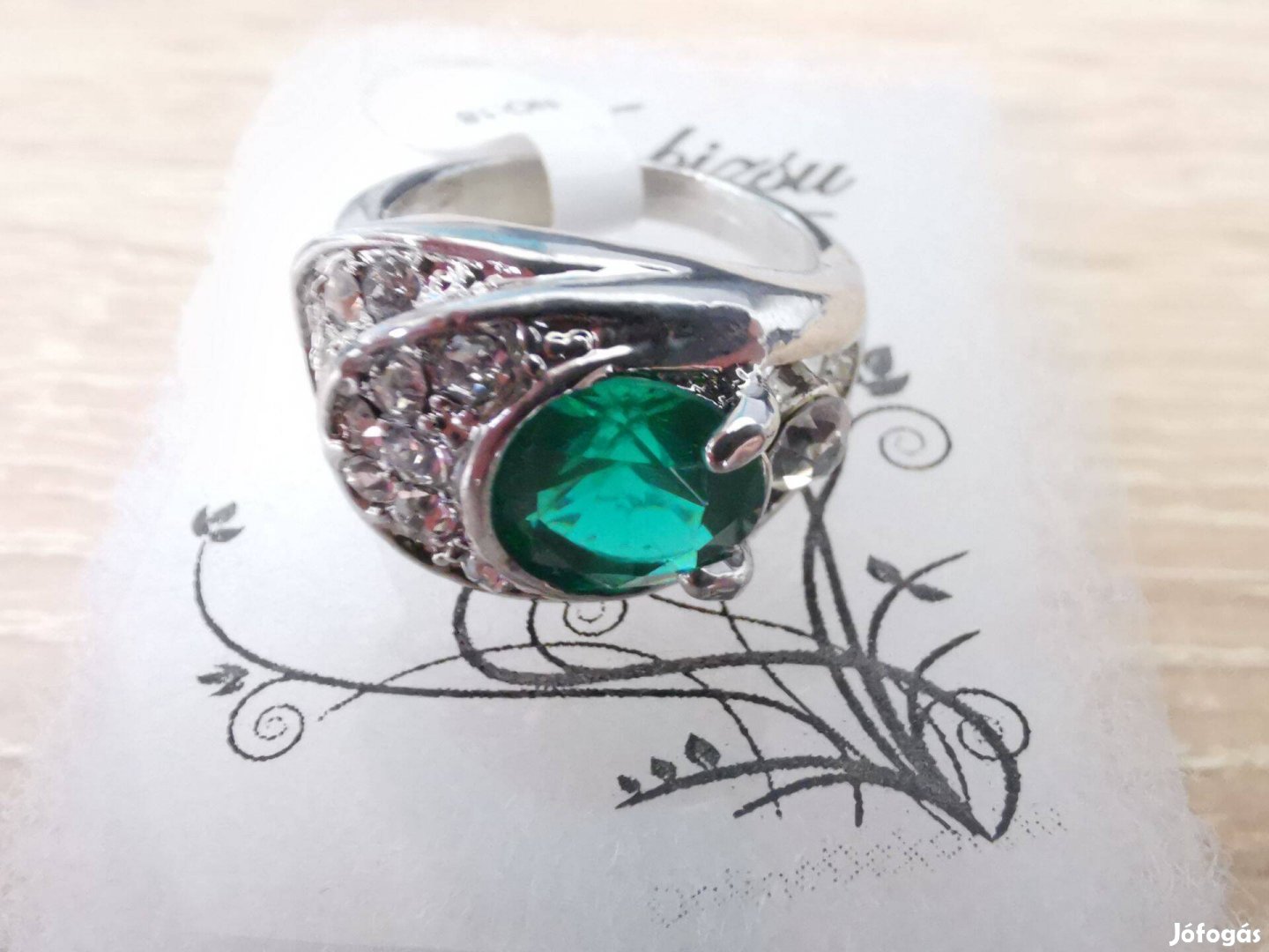 Zöld színű sok köves női bizsu ékszer gyűrű 18 méret