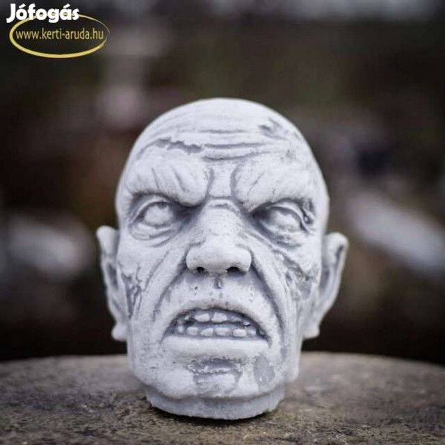 Zombi kerti dísz