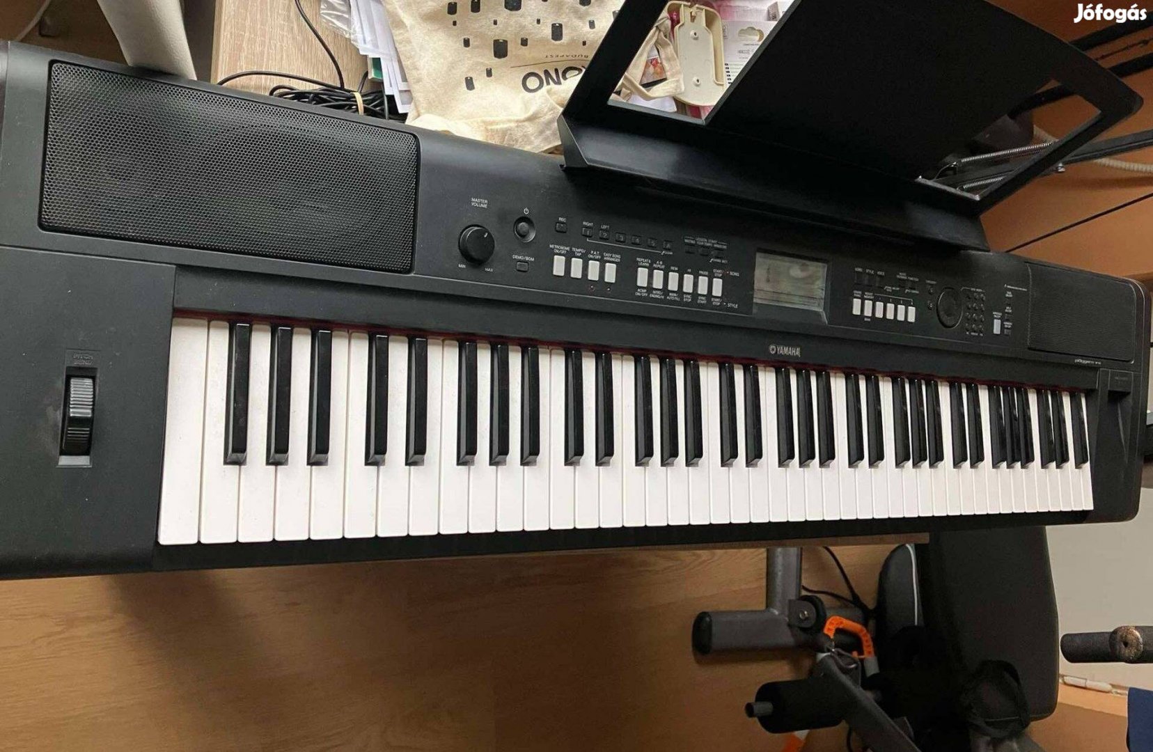 Zongora, Szintetizátor, Yamaha 6 oktávos, újszerű állapot