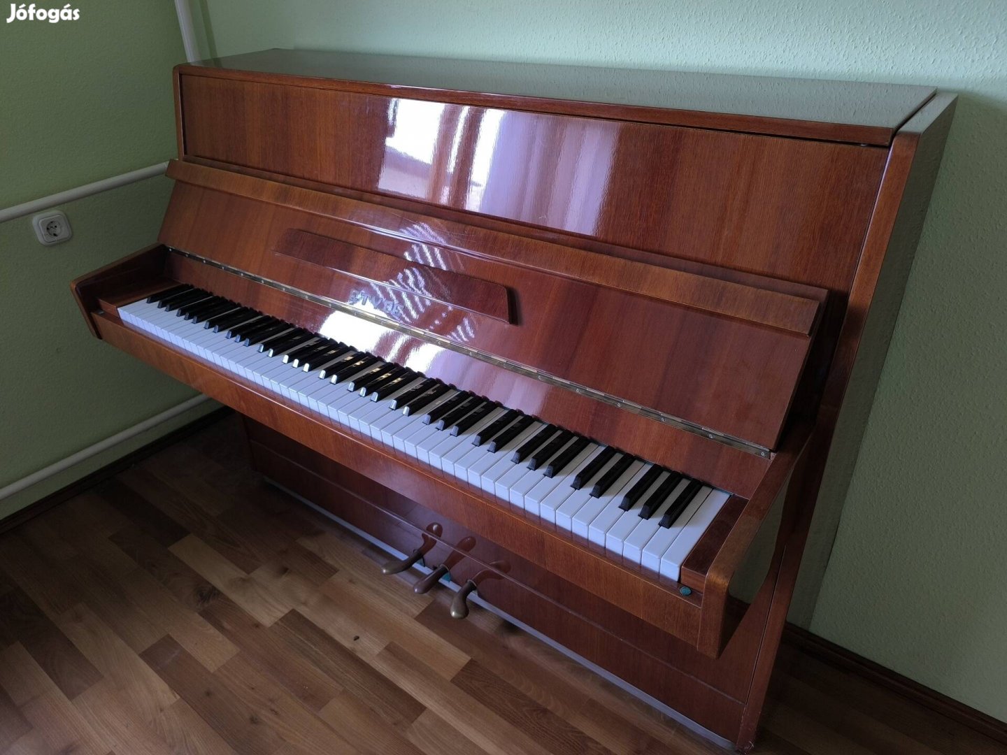 Zongora olcsón! Etyde pianino