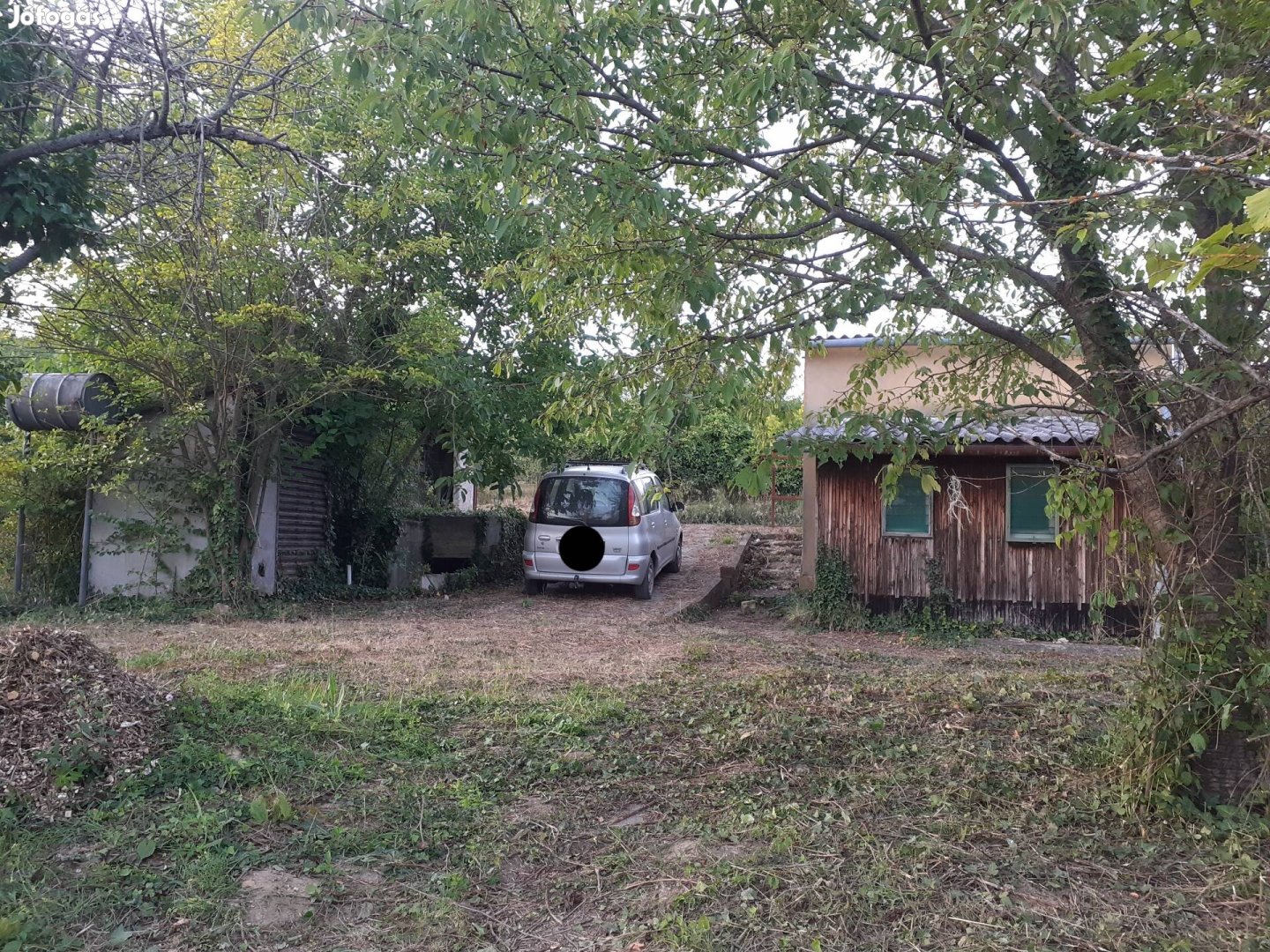 Zsámbéki telek eladó